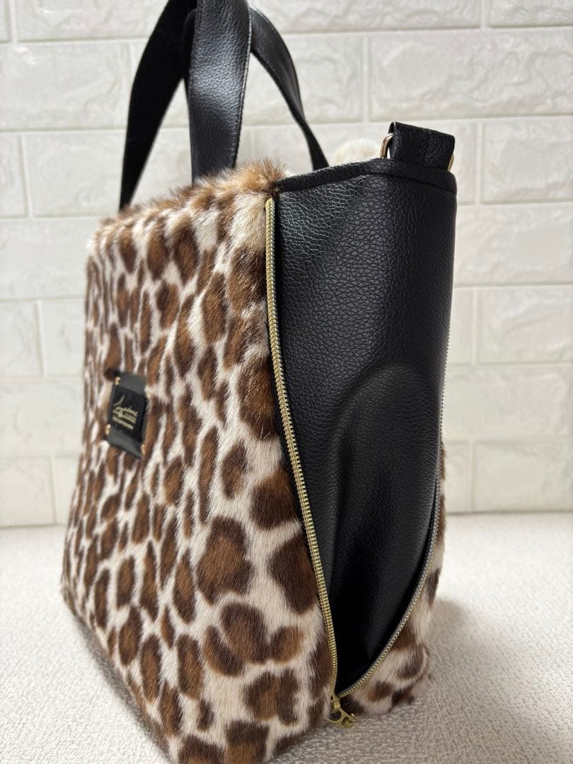 う*ん様 コヤンイサムチョン　サイドファスナーバッグ　サンダーちゃん　ヒョウ柄