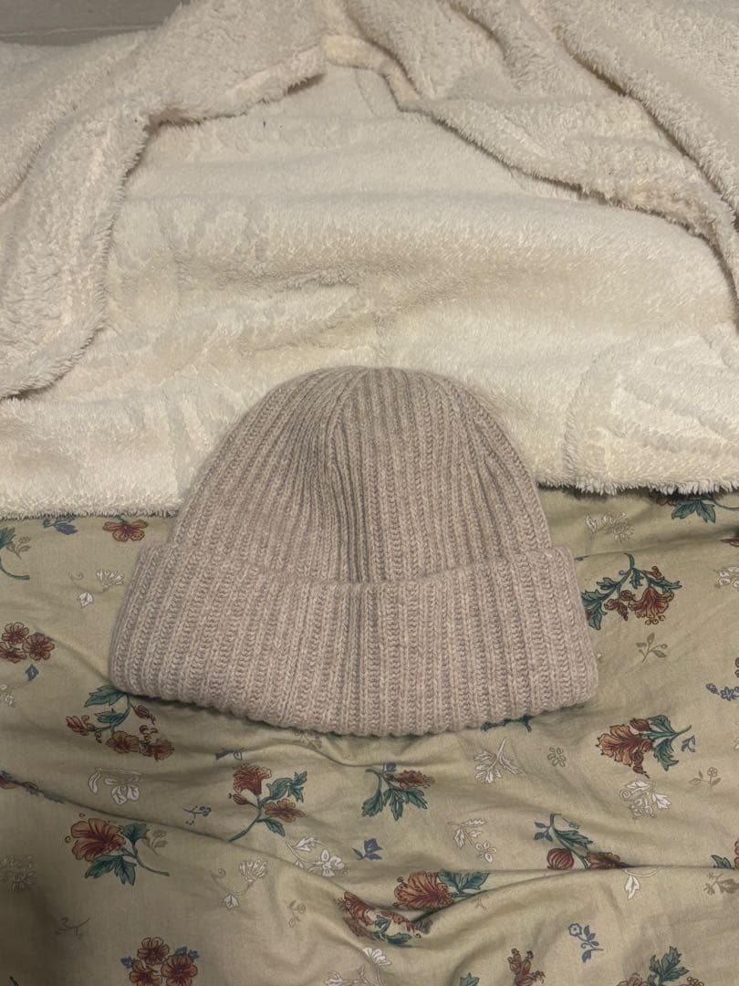 【roki様】GANNI ベージュ リブ編みニット帽