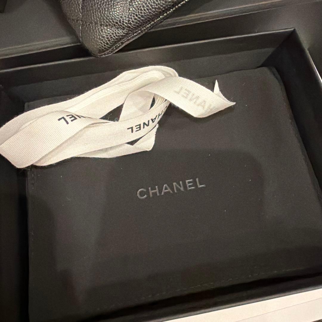 CHANEL シャネル クラシック ジップパース キャビアスキン