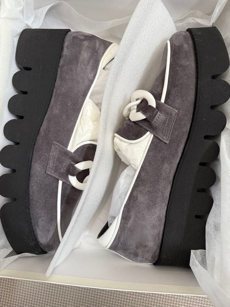 HILLS AVENUE ルカ　グレー ホワイト ローファー