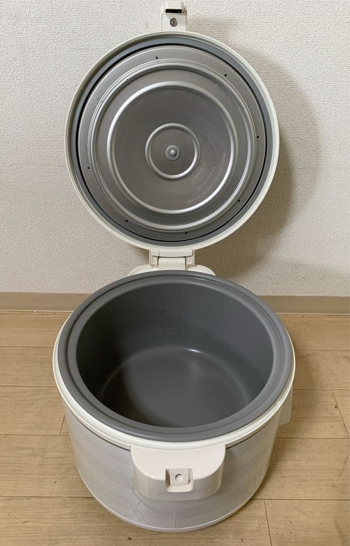 悠　Panasonic 電子ジャー炊飯器〈大容量タイプ〉 SR-UH36P