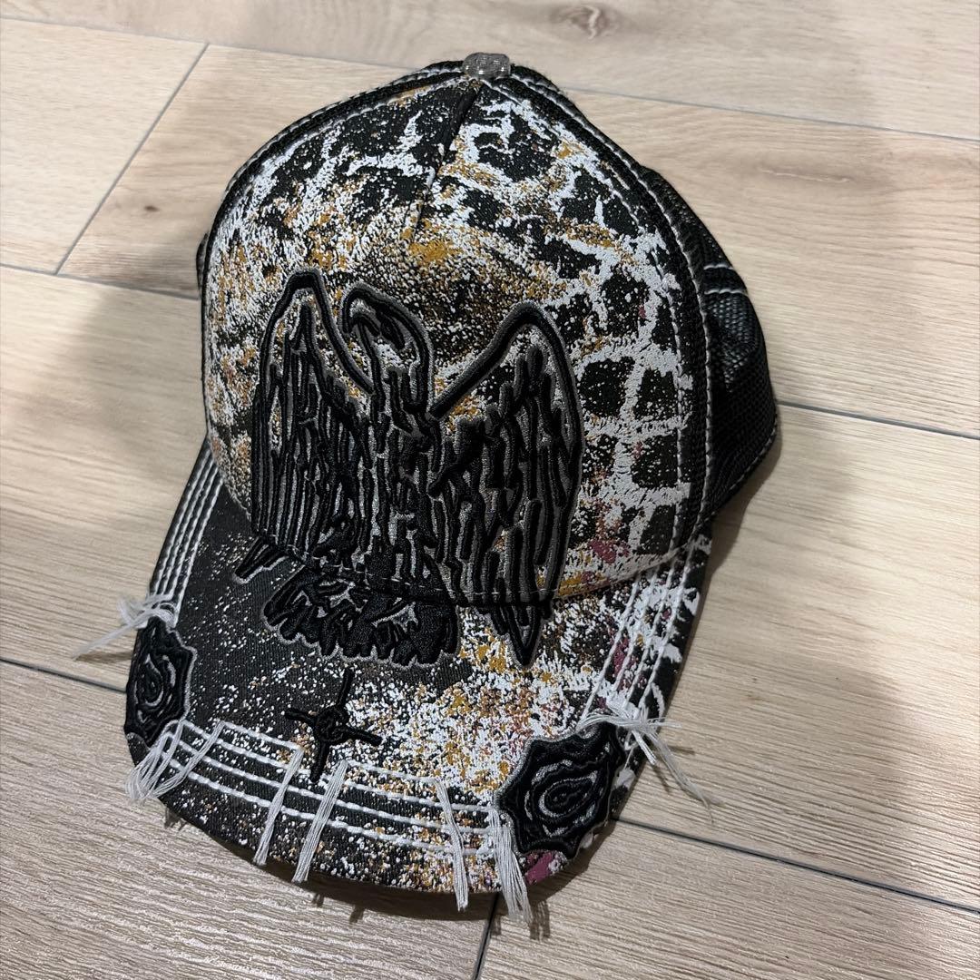 鷲刺繍 カモフラージュ トラッカーキャップ chito