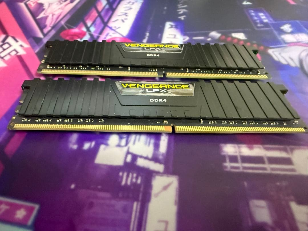 メモリー Vengeance LPX DDR4 16GB 2666MHz (8gbx2)