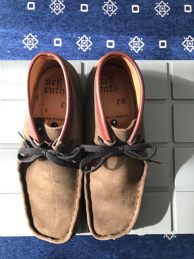 ネペンテス　革靴　ワラビー　クラークス　トリッカーズ　ハソーン　ラッセルモカシン