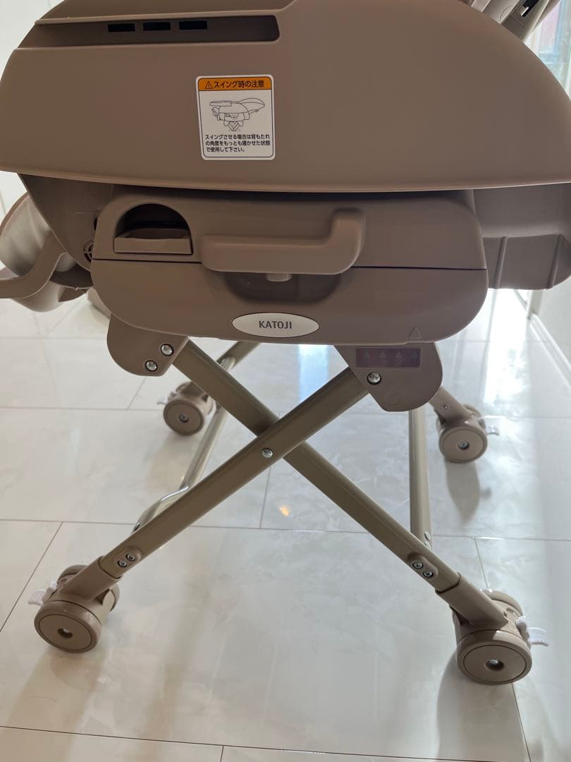 美品★KATOJIヒッコロ II ベージュ　ハイローチェア
