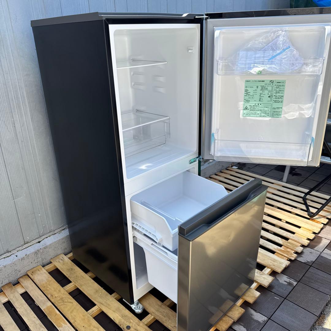 AQUA 2023年製 2ドア冷蔵庫 スタイリッシュシルバー 135L 495m
