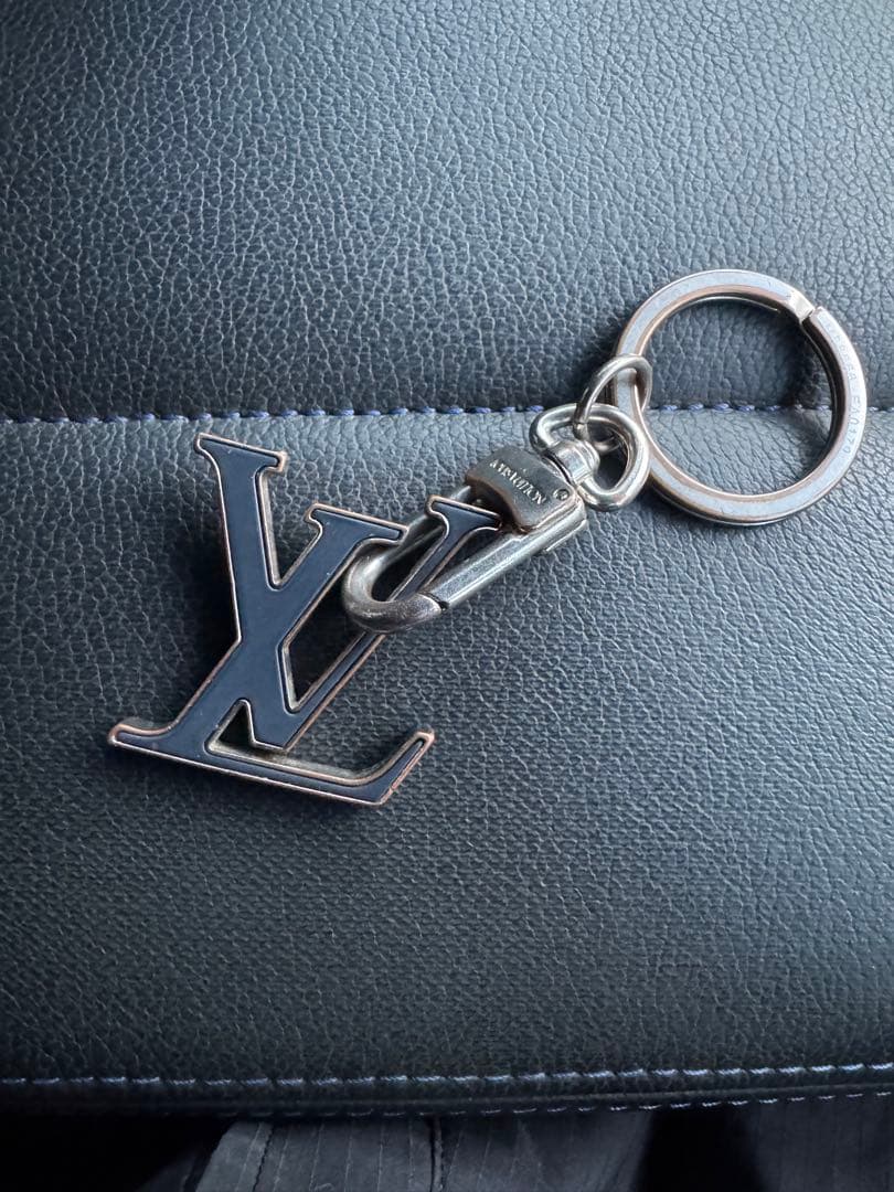 2*c様 ルイヴィトン　シルバーキーホルダー！