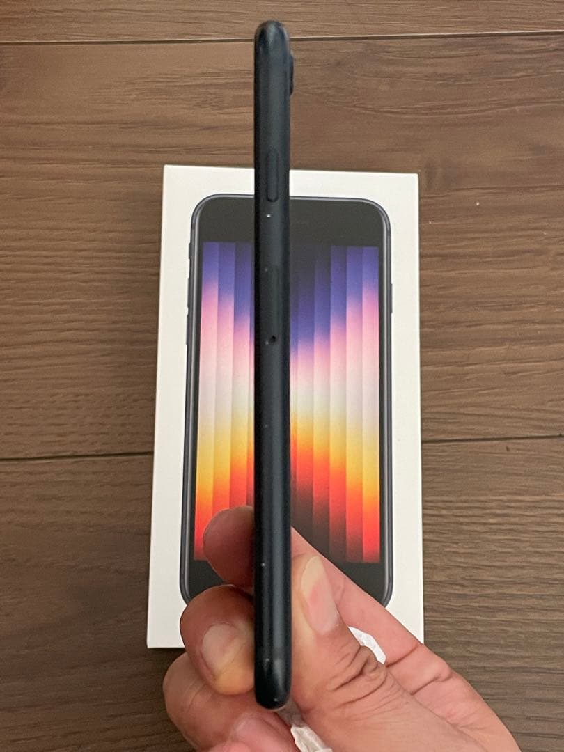 Apple iPhone SE第3世代 128GB SIMフリー