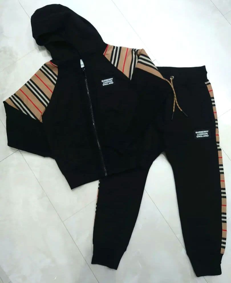 BURBERRY 130cm セットアップ