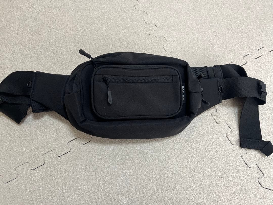 POMULU 2way ヒップシートブラック