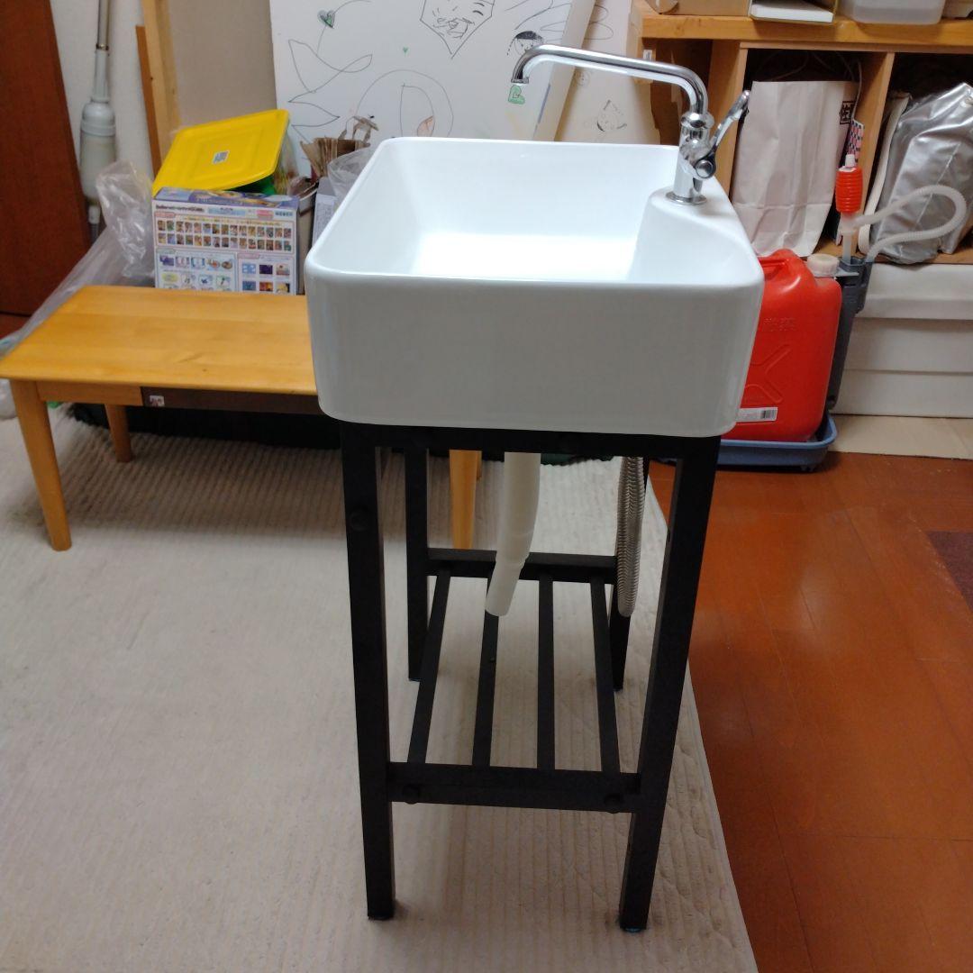 陶器製シンク スチールスタンド付き