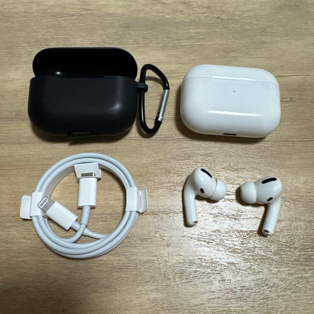 AirPods Pro 本体 2022年購入　ケースセット