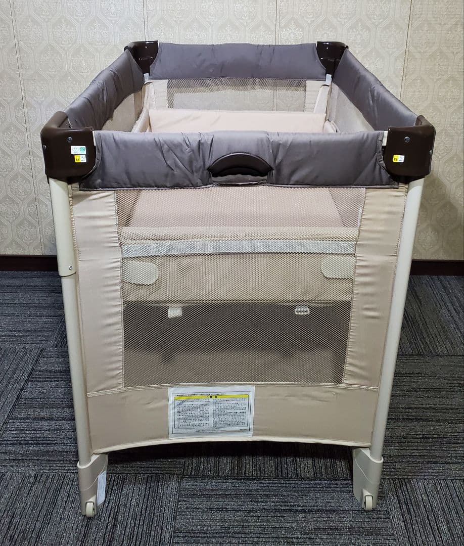 極美品 アップリカ ココネルエアー 折り畳み ベビーベッド ココアブラウン