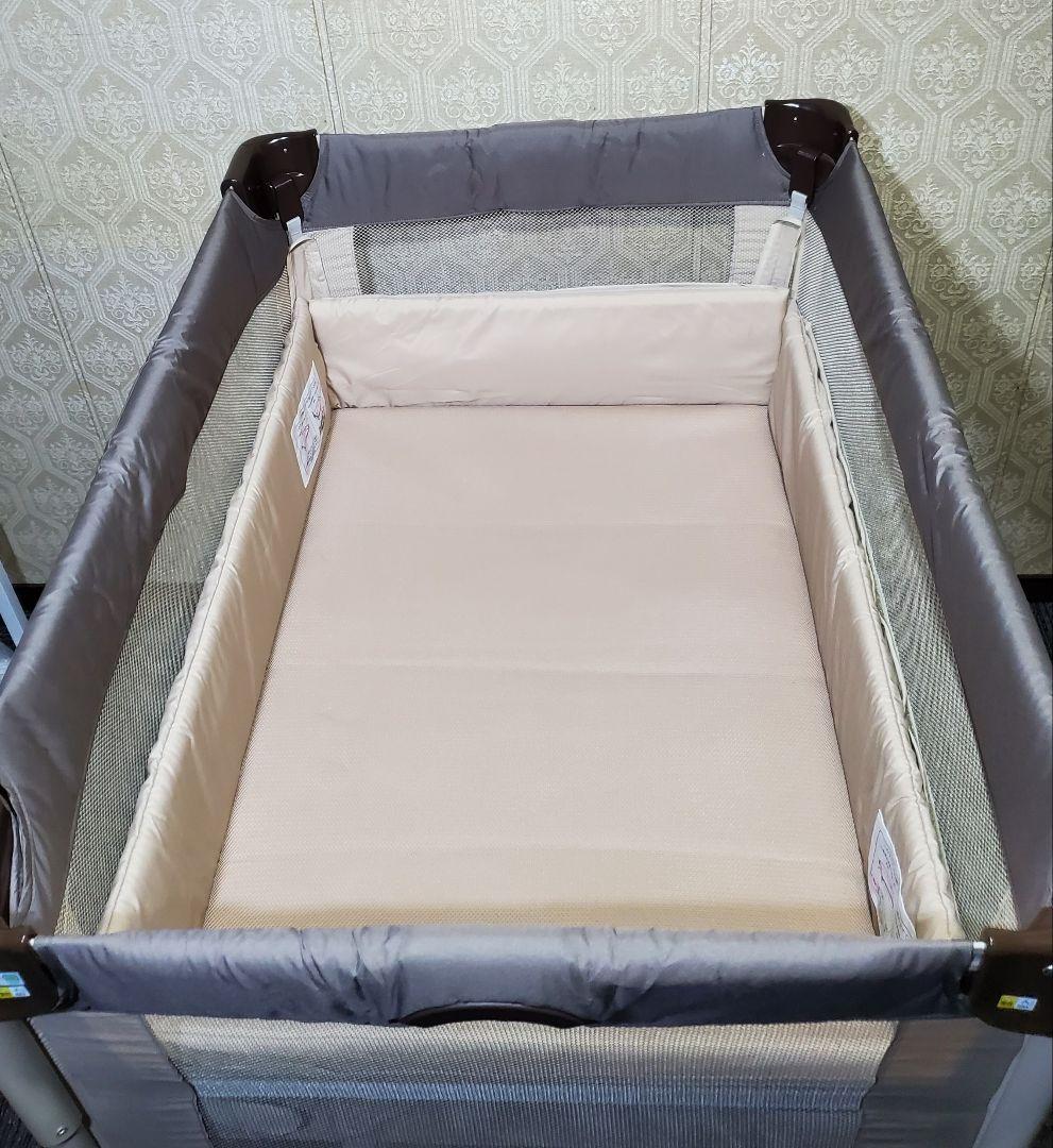 極美品 アップリカ ココネルエアー 折り畳み ベビーベッド ココアブラウン