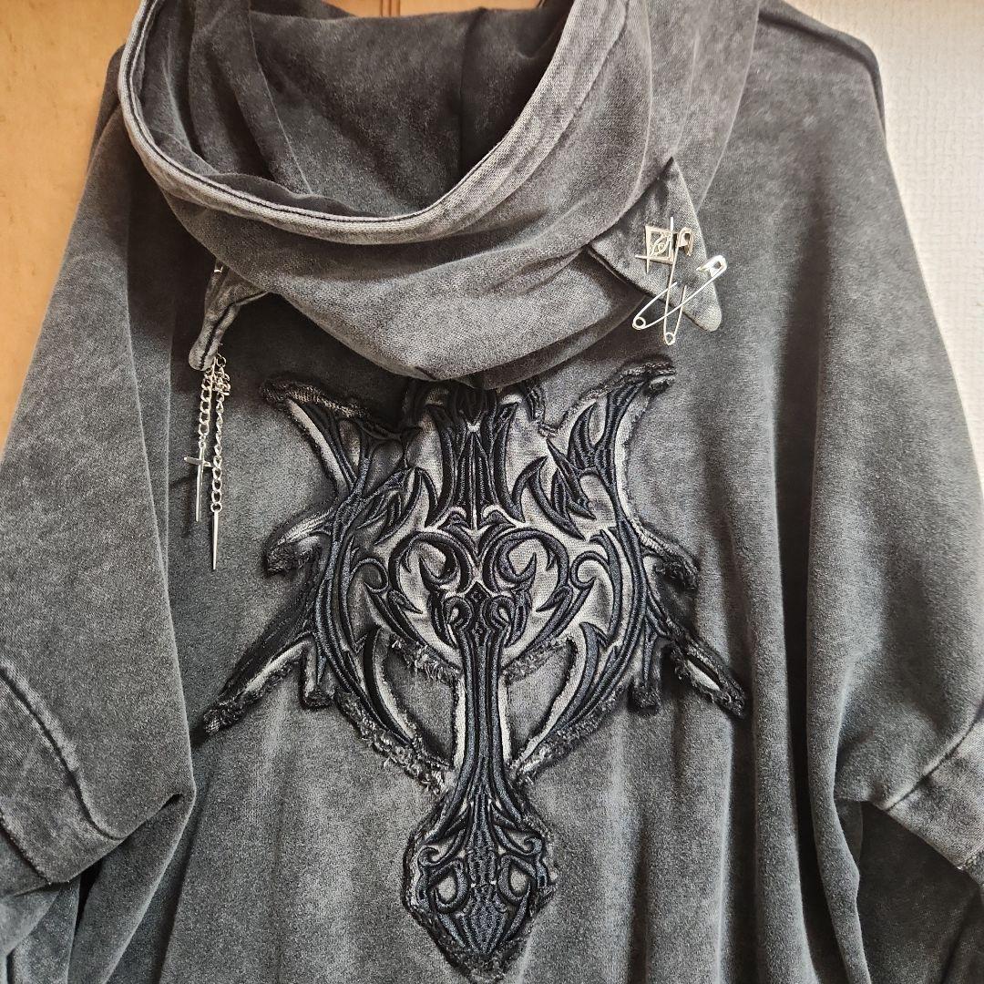 レフレムの猫耳パーカー