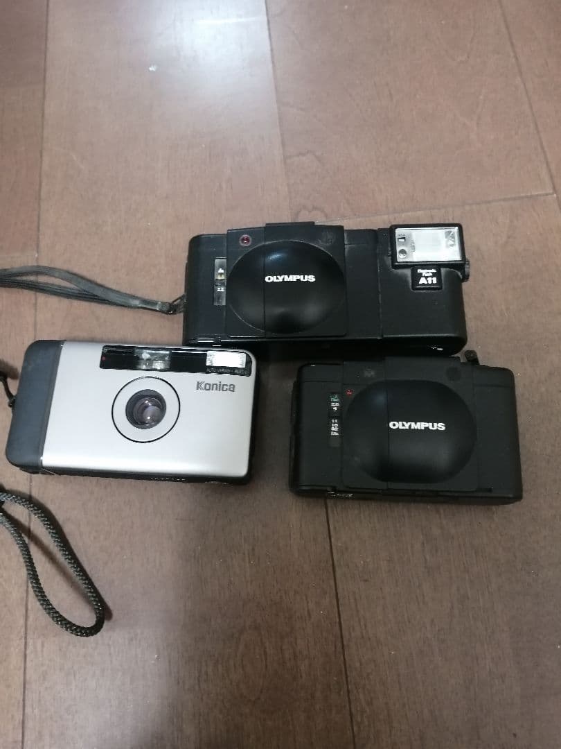 フィルムカメラ三台