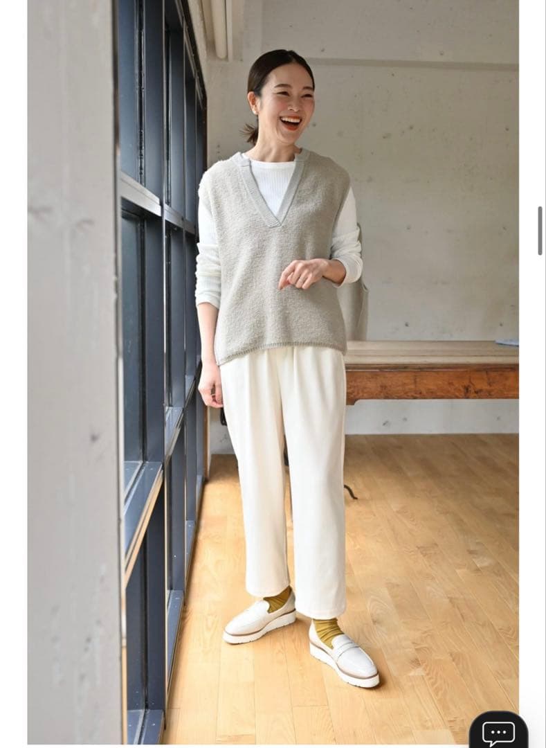 OURアワーホーム　アルパカ混の洗えるニットベスト　グレーベージュ