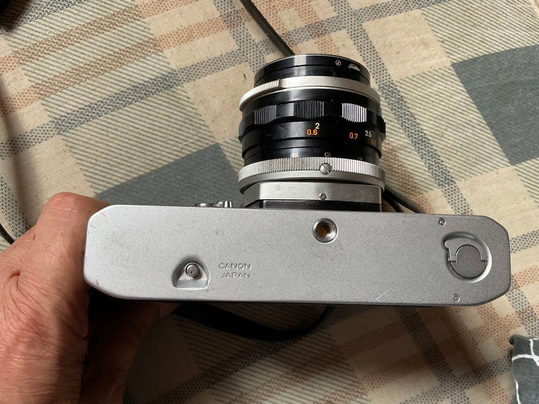 キヤノン・FT カバー付き。取扱説明書なし。【昭和ノスタルジー、ジャンク品？】