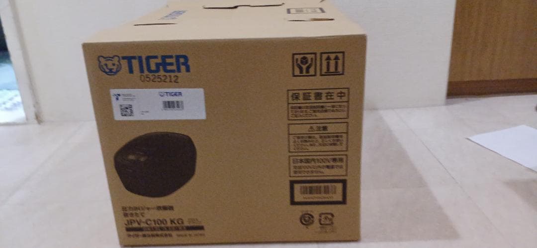 タイガー 圧力IH炊飯器 炊きたて JPV-C100-KG