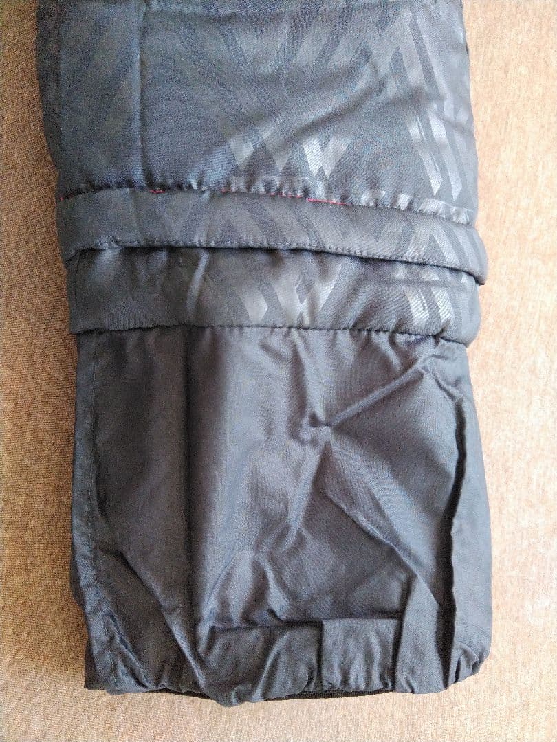 VOLCOM子ども用スノーボードウェアセット