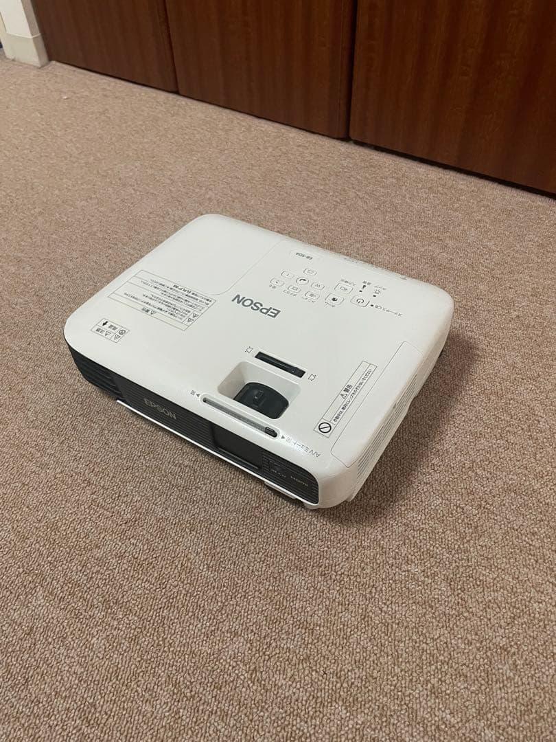 Epson EB-SO4 データプロジェクター