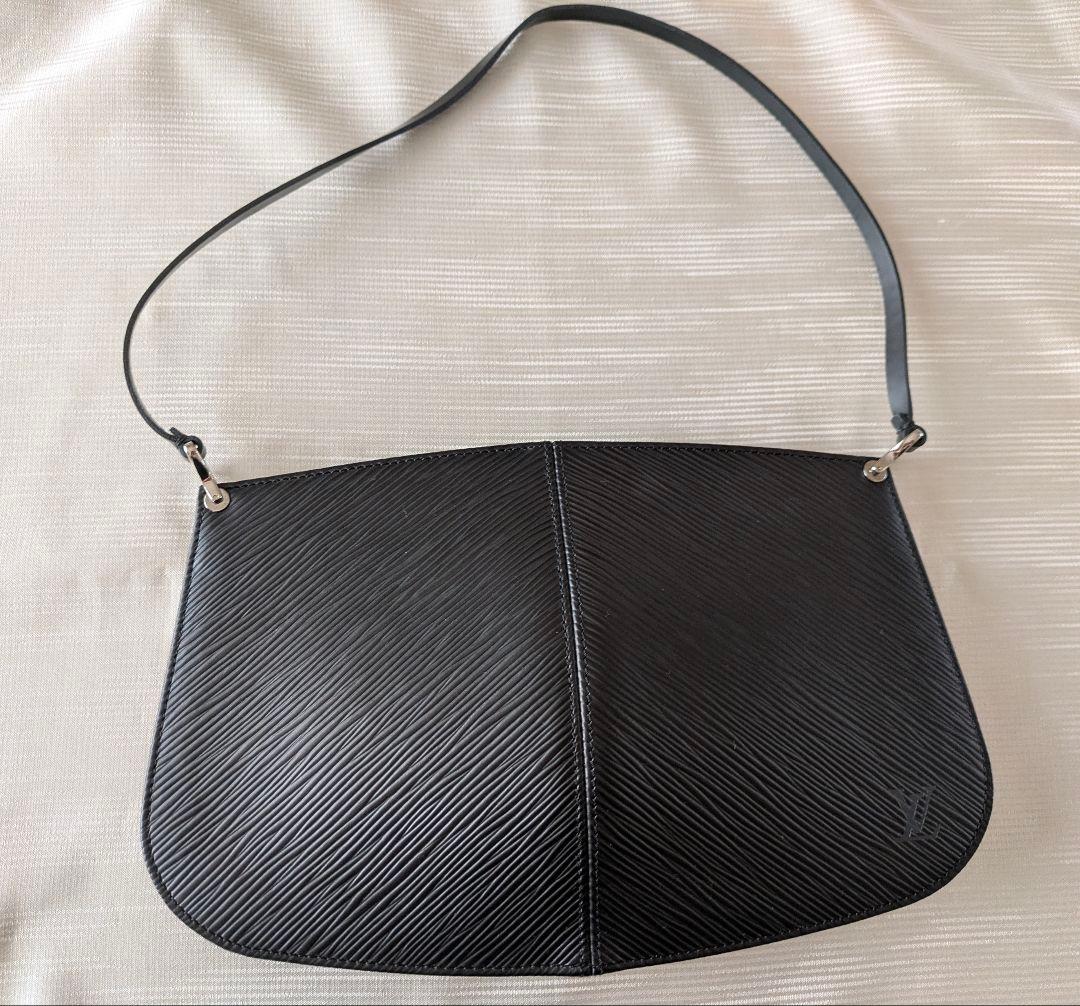 ルイヴィトン　エピ　ポシェット ドゥミリュンヌ　ブラック　アクセサリーポーチ