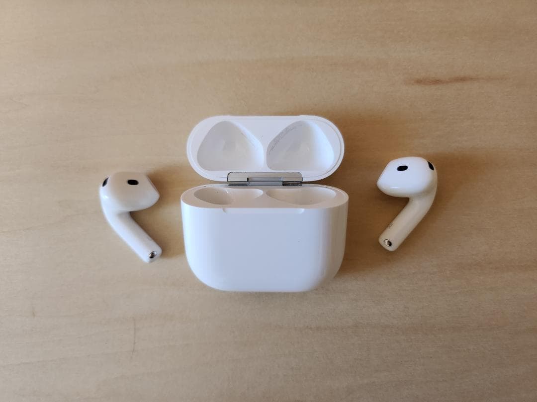 Apple純正品 AirPods 4 アクティブノイズキャンセリング搭載モデル