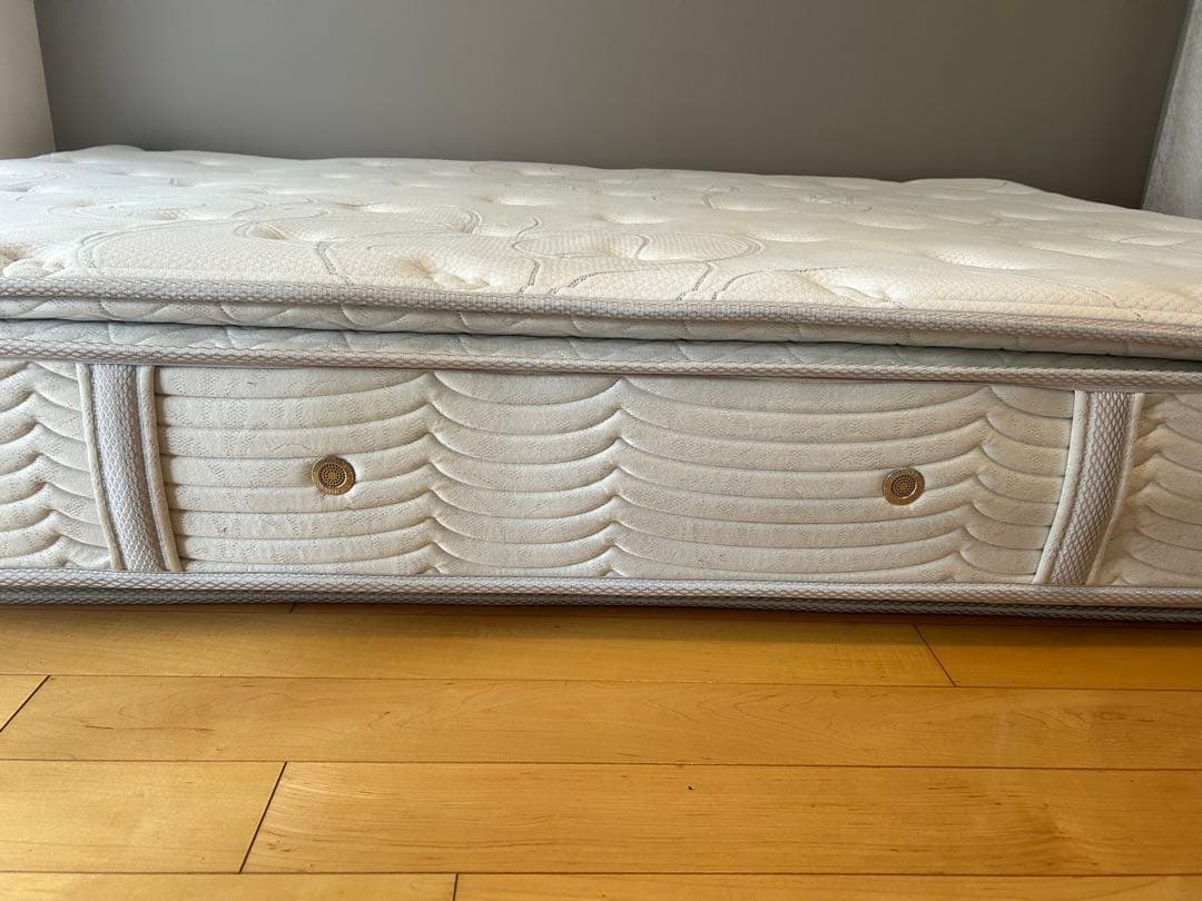 【極美品】シモンズ Beautyrest Premium ダブル　マットレス