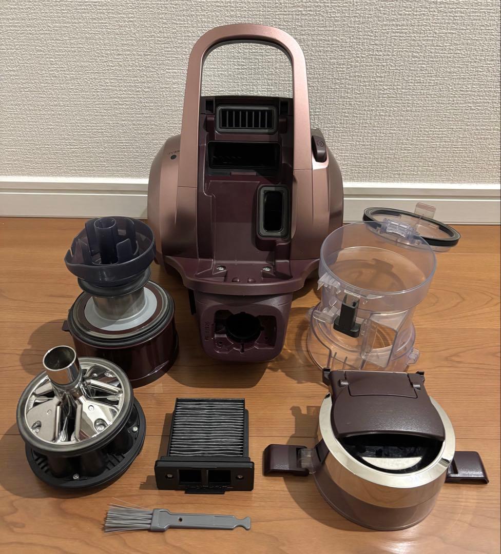 美品／Panasonic MC-SR38K-T サイクロン式掃除機 2021年製