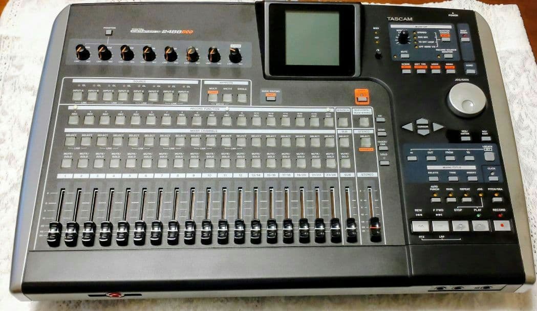 トラックレコーダー TASCAM 2488neo（バッグ付）