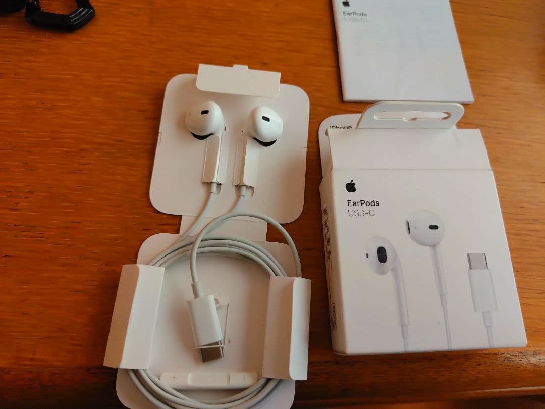Apple AirPods 4 ANC＋EarPods＋airPodsケース