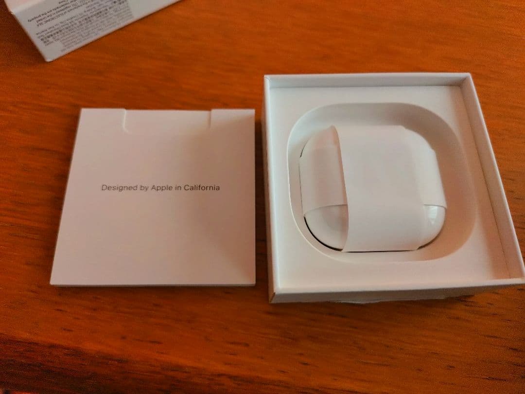 Apple AirPods 4 ANC＋EarPods＋airPodsケース