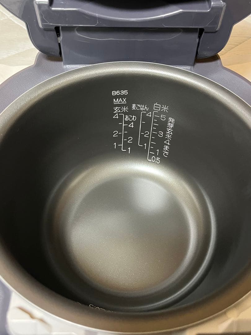 【新品】象印　圧力IH炊飯器　NW-YR10-BZ