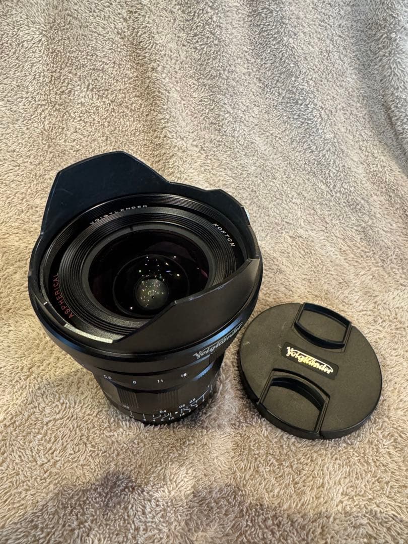 フォクトレンダー NOKTON 10.5mm F0.95 MFT