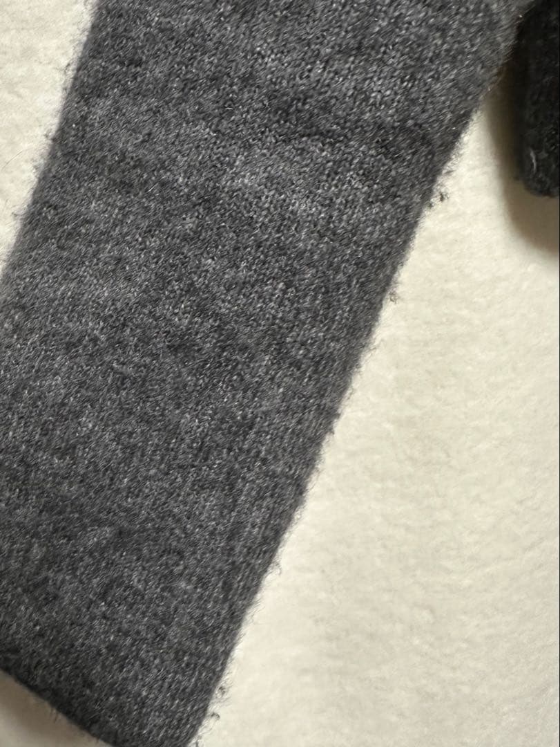 アニュアンス　カシミヤブレンドノーカラーニットジャケット　グレー