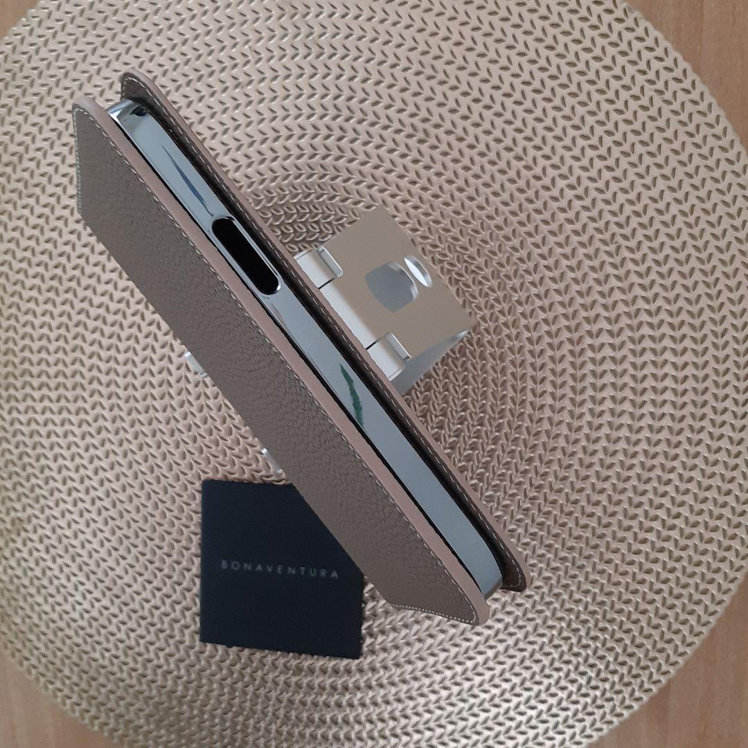 ボナベンチュラiPhone14Plusダイアリーケース　エトープ　シュリンクレザ