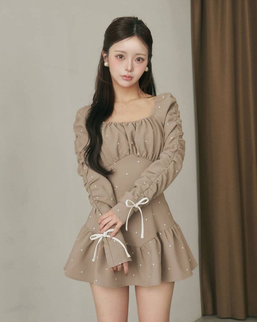 ダーリッチ スクエアネックギャザーミニワンピース 新品タグ付き