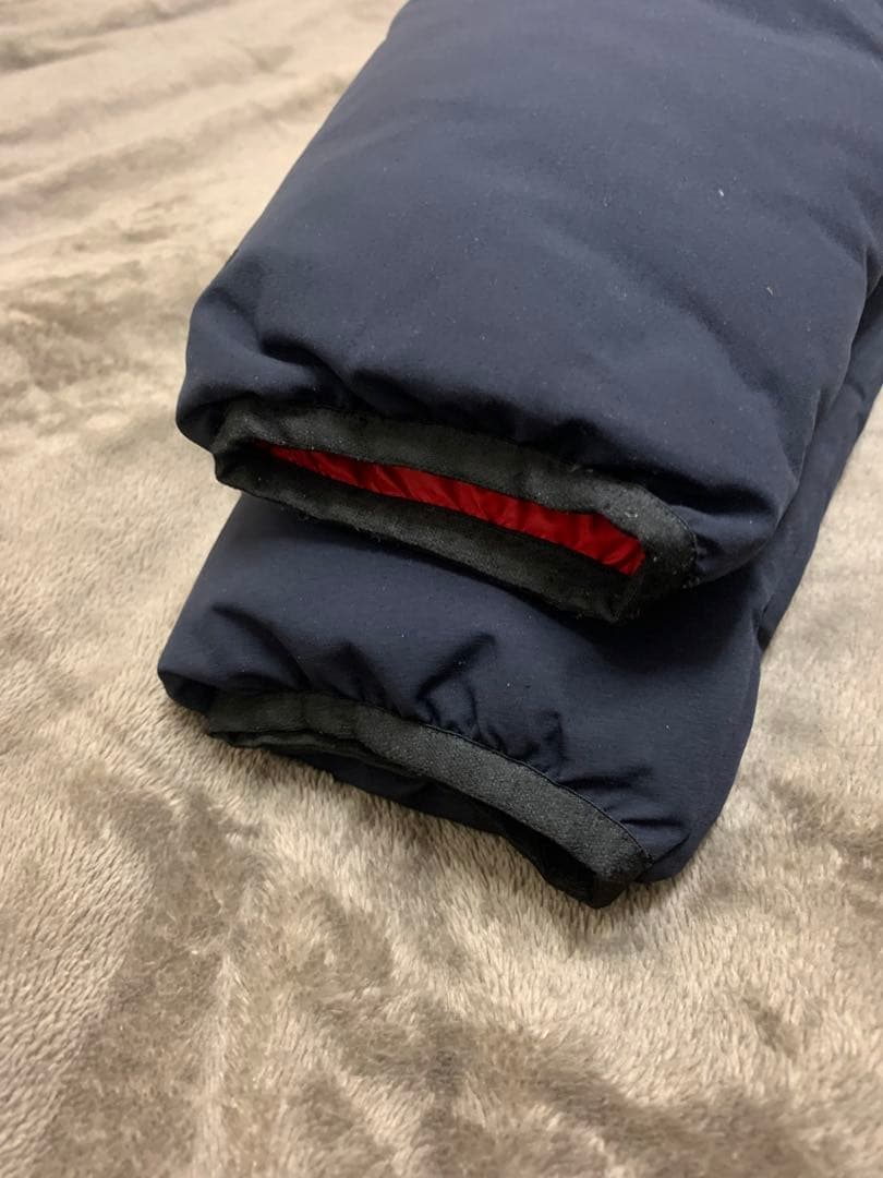 ジ*ン様 Marmot フード付きダウンジャケット 黒×赤