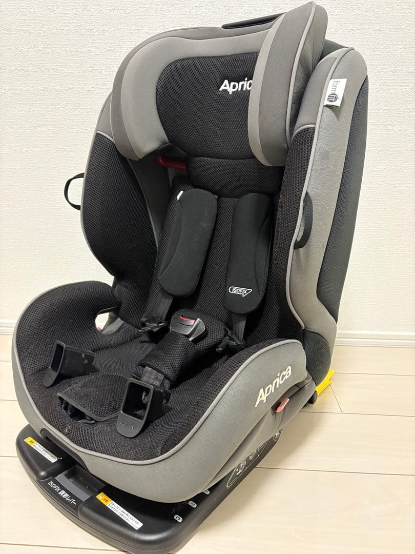 アップリカ　チャイルドシート フォームフィットAB isofix 1才から