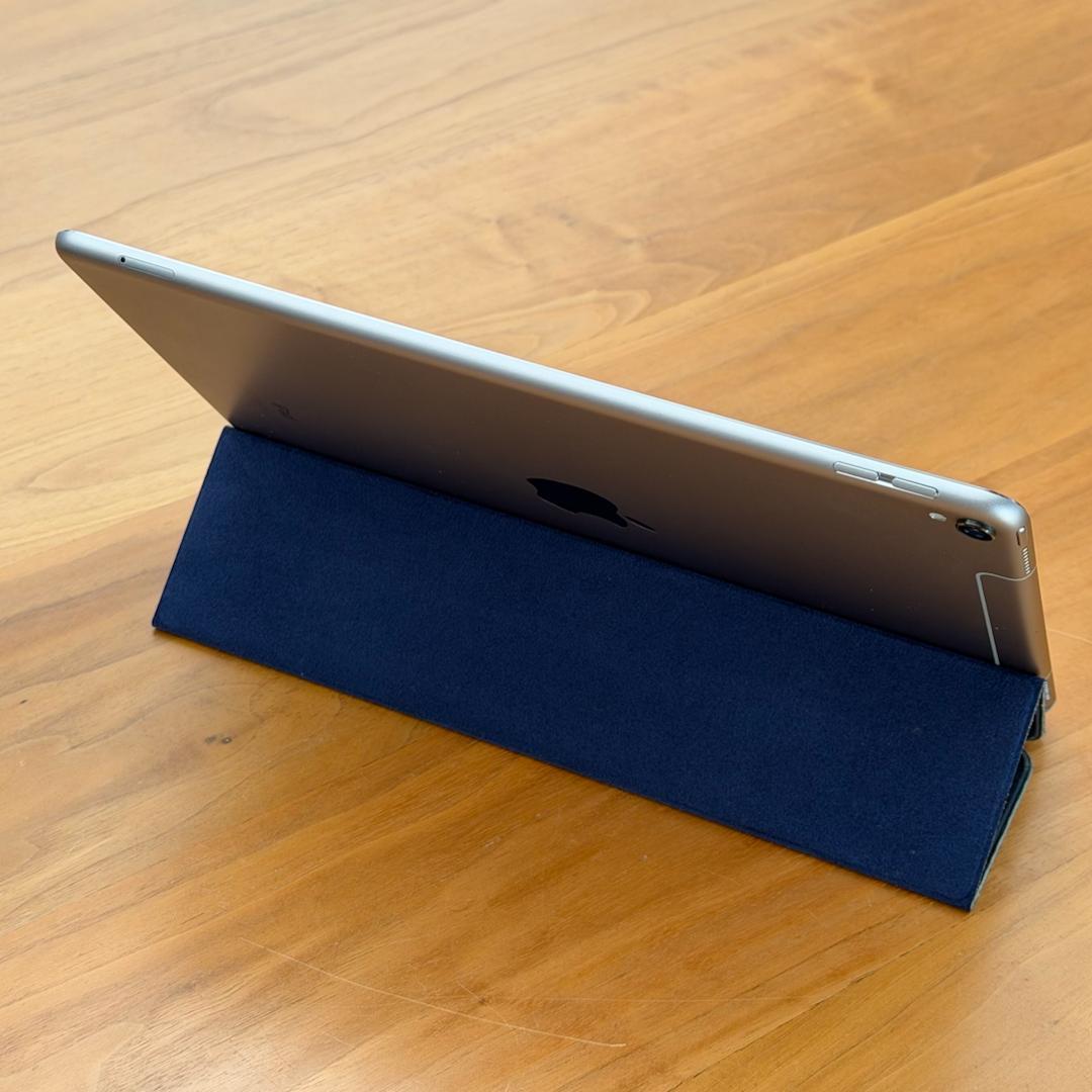 10.5インチiPad Pro Wi-Fi + Cellular 64GB