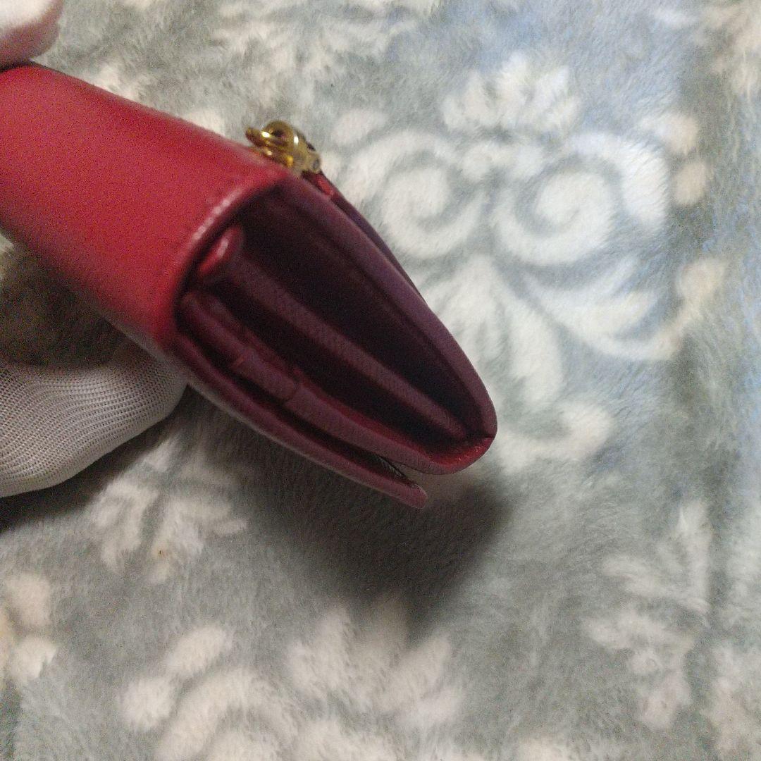 PRADA サフィアーノメタルラインレッド系 長財布