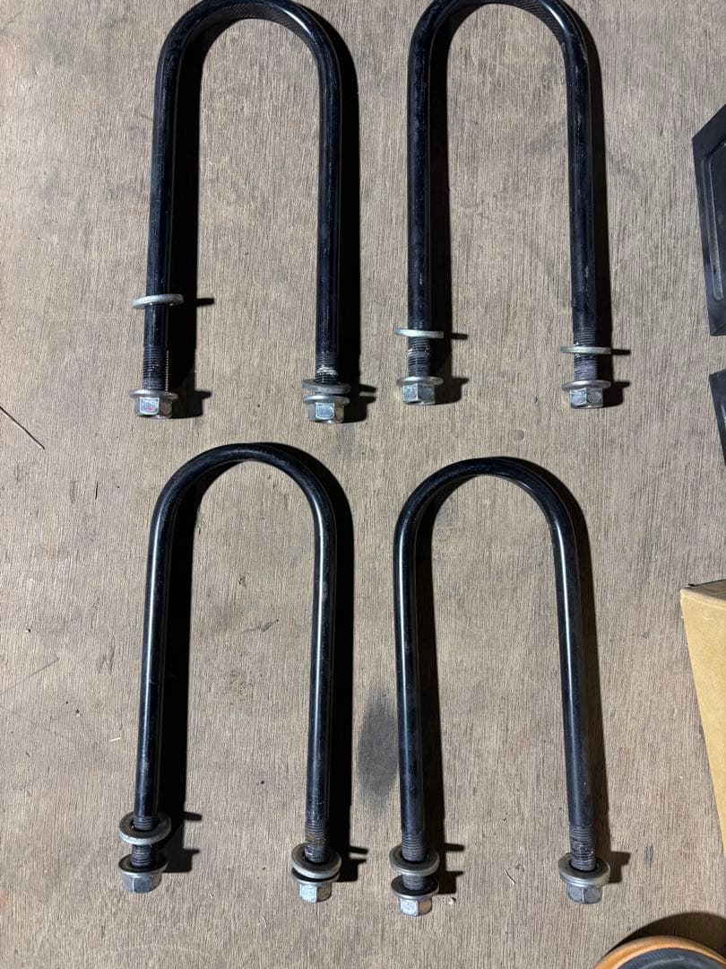 ハイエース　玄武　3インチダウンブロックUボルトセット　GENB -75ミリ