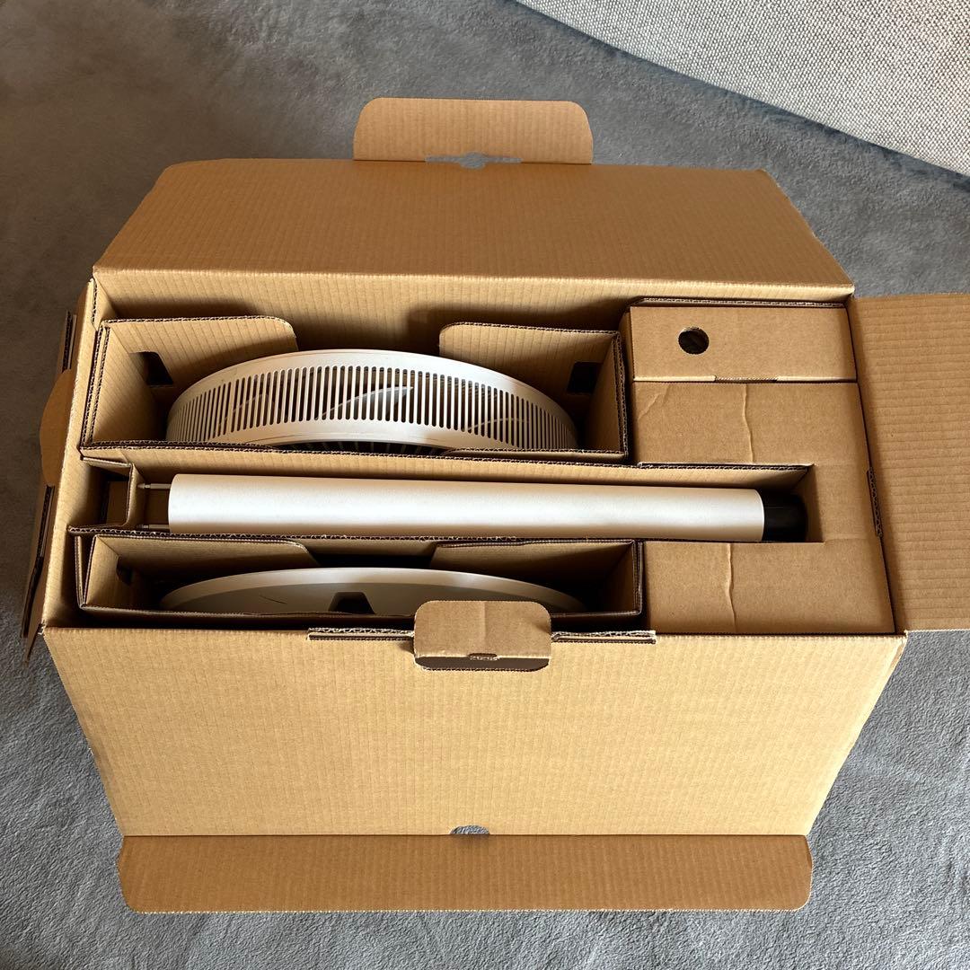 バルミューダ　EGF-1550-WG White/Gray