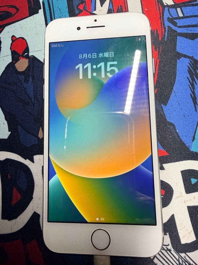 iPhone 8 ホワイト64GB simロックなし 電池95％