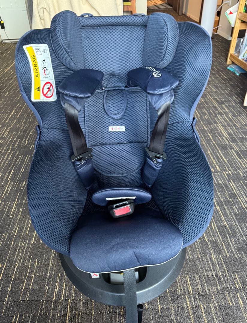 エールベベ（AILEBEBE）クルット6i 回転式チャイルドシート 新生児対応