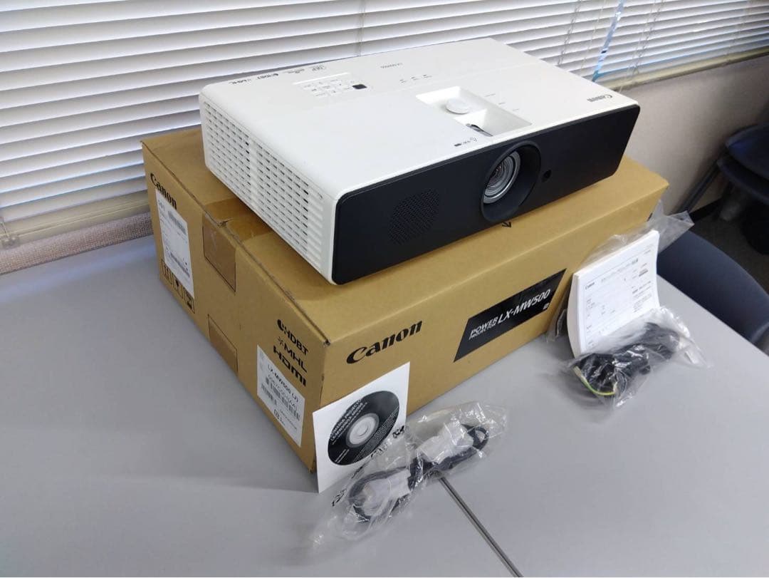 Canon LX-MW500 プロジェクター本体