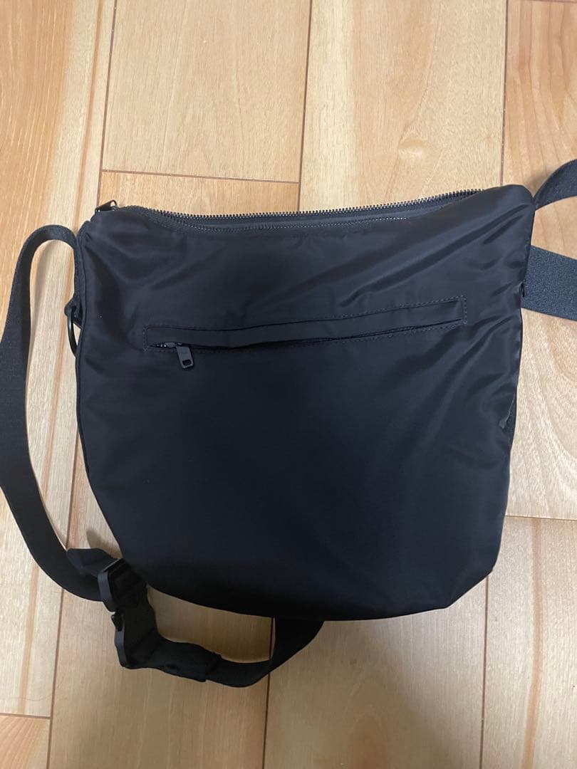 Y-3 ブラック ショルダーバッグ