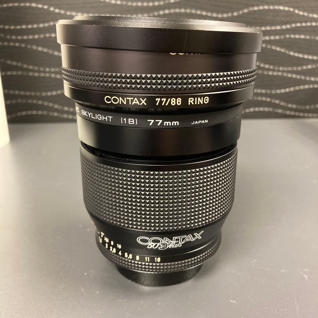 CONTAX 50周年記念モデルCarl Zeiss Planar 1.2/85