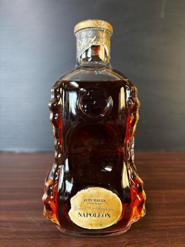 ★古酒☆【未開栓】REMY MARTIN NAPOLEON　ナポレオン