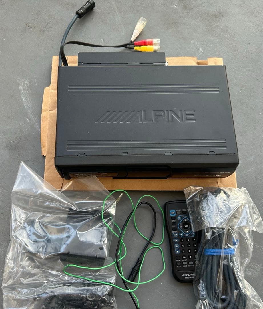 アルパイン　DVDチェンジャー　DHA-S690